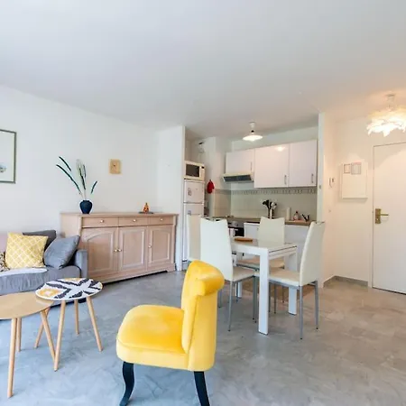 Bel En Bord De à Les Pins * Juan-les-Pins