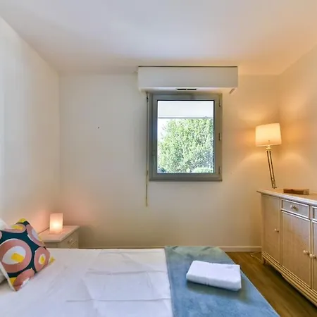Bel En Bord De Mer A Les Pins Apartment