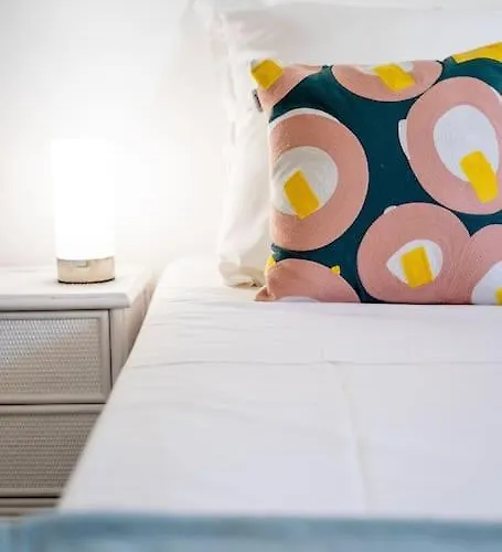 Appartement Bel En Bord De à Les Pins