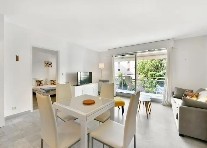 Appartement Bel En Bord De à Les Pins *